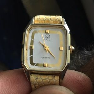 Gucci woman’s watch